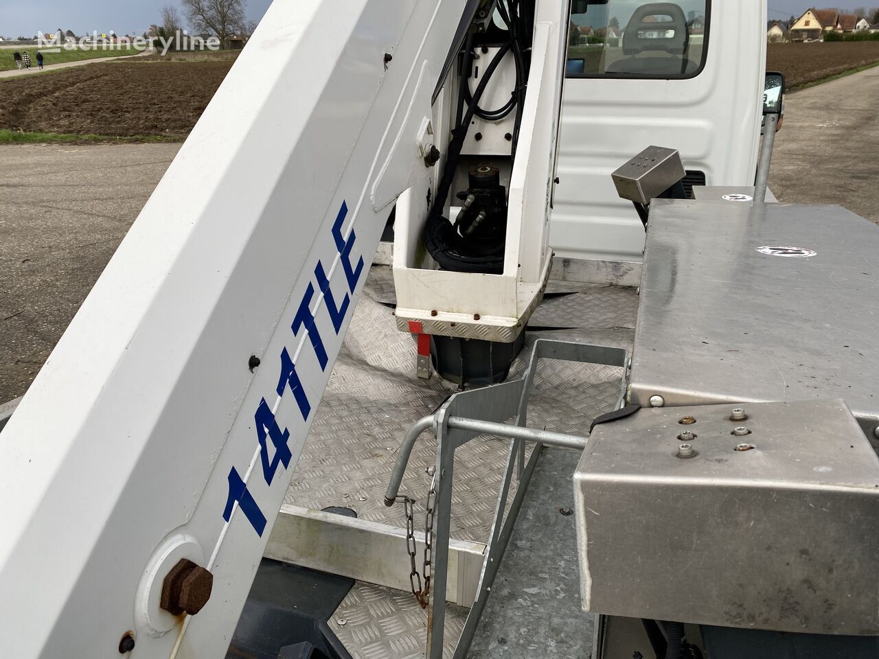 Truck mounted aerial platform IVECO DAILY 35-140 / FRANCE ELEVATEUR: picture 28