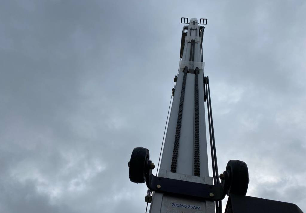 Vertical mast lift JLG 25AM DC Electric Vertical Mast Work Lift 967cm: picture 25