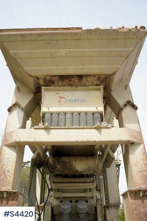 Mobile crusher Metso Lokotrack LT125 Jaw crusher on tracks, SEE VIDEO: picture 26