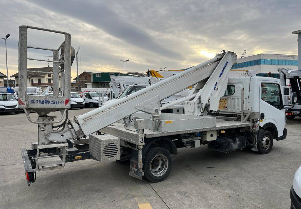 Truck mounted aerial platform Multitel MT 182: picture 4