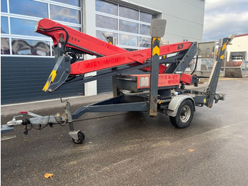 Trailer mounted boom lift