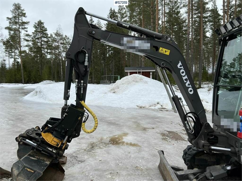 Crawler excavator Volvo ECR25D Excavator with buckets and rotor SEE VIDEO: picture 33