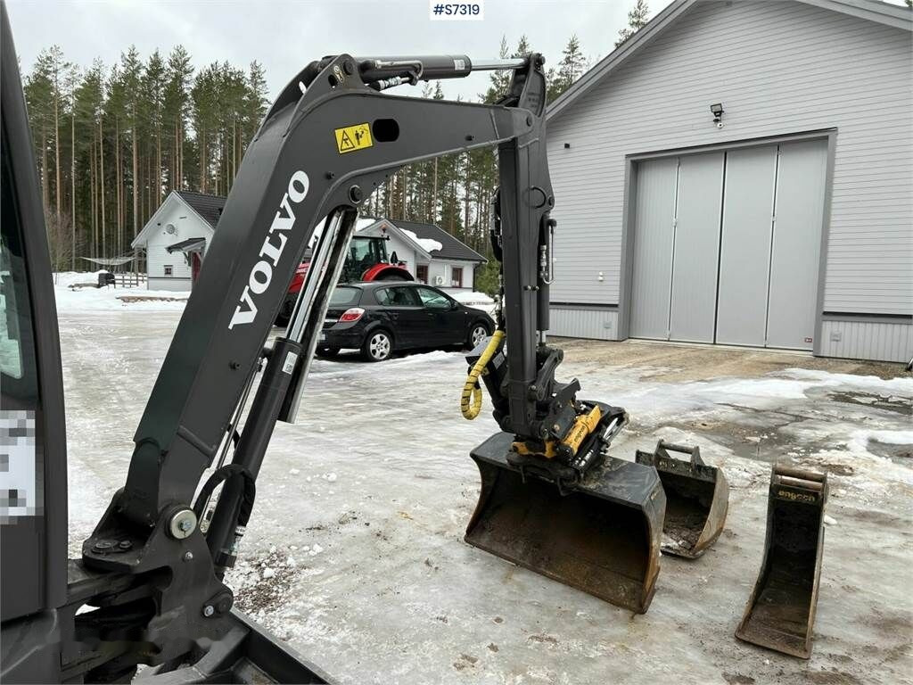 Crawler excavator Volvo ECR25D Excavator with buckets and rotor SEE VIDEO: picture 43