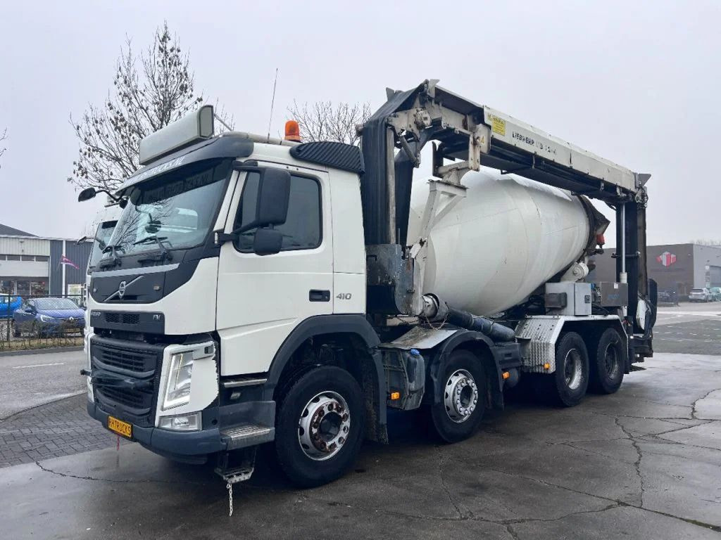 Concrete mixer truck Volvo FM 410 8X4 MIXER 9m3 + LIEBHERR CONVEYOR BELT: picture 5