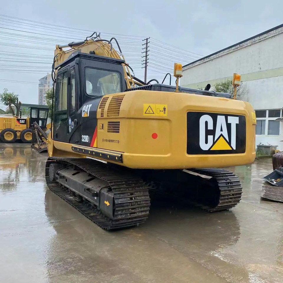 Crawler excavator used cat 320d2 excavators high quality caterpillar excavators 320d2 320d 320dl machine price: picture 5