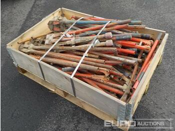 Workshop equipment Box of Various Bolt Cutters: picture 1