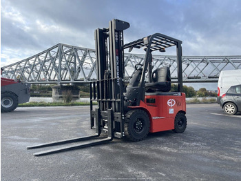 Electric forklift EP EFL181: picture 3