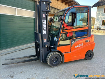 Electric forklift Everun EREF30: picture 3