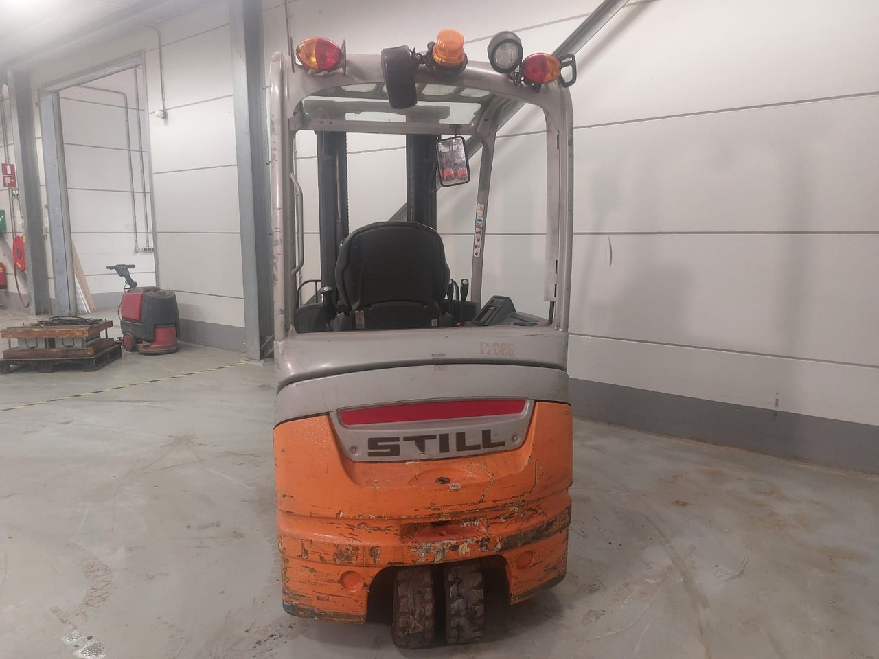 Electric forklift STILL RX 20-18: picture 8