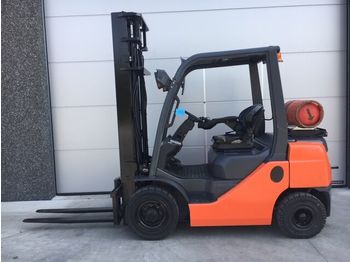 Forklift TOYOTA 8FGF25: picture 1