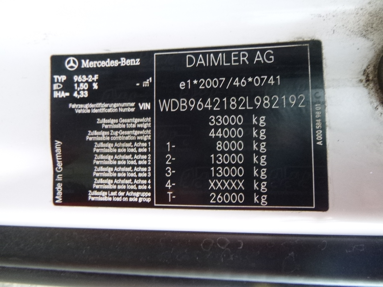 Vacuum truck Mercedes Arocs 3333 6x6 RHD salt spreader / gritter: picture 31