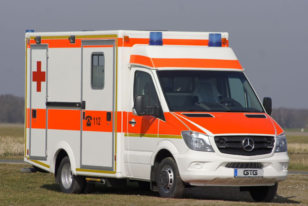 Ambulance Mercedes-Benz Sprinter 516  // on Stock // 1 J Garantie //: picture 2