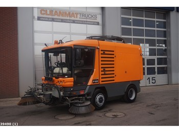 Road sweeper Ravo 580 80 km/h with 3-rd brush: picture 1