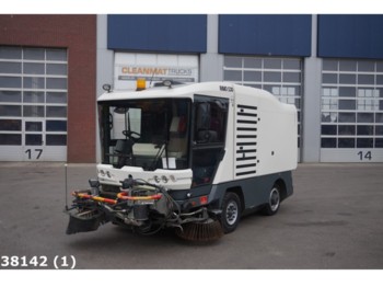 Ravo 530 CD Euro 5 with 3-rd brush - Road sweeper