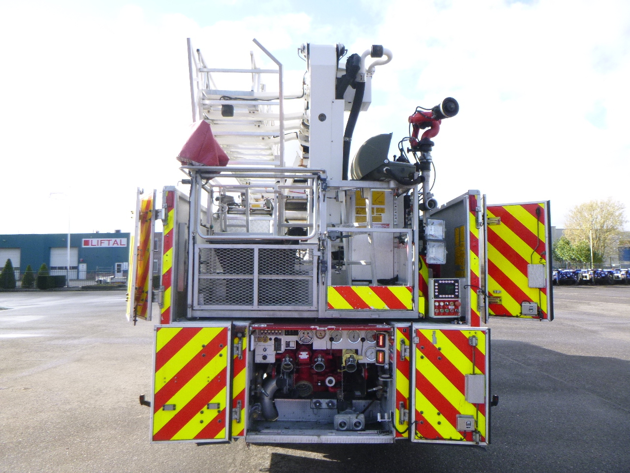 Fire truck Scania P310 6x2 RHD fire truck + pump, ladder & manlift: picture 12