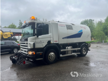 Road sweeper Sopmaskin Scania P94DB: picture 1