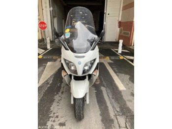 Piaggio X8 - Motorcycle