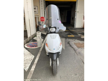 Piaggio ZIP - Motorcycle