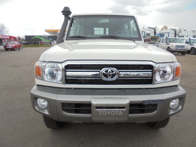 New Car Toyota Land Cruiser NEW UNUSED LX V6: picture 2