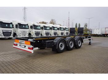 Container transporter/ Swap body semi-trailer Kassbohrer XS (26940): picture 1