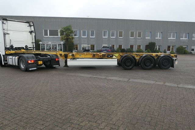 Container transporter/ Swap body semi-trailer Krone SD, Carrier Transicold, 1x20/2x20/1x30/1x40/1x45: picture 5