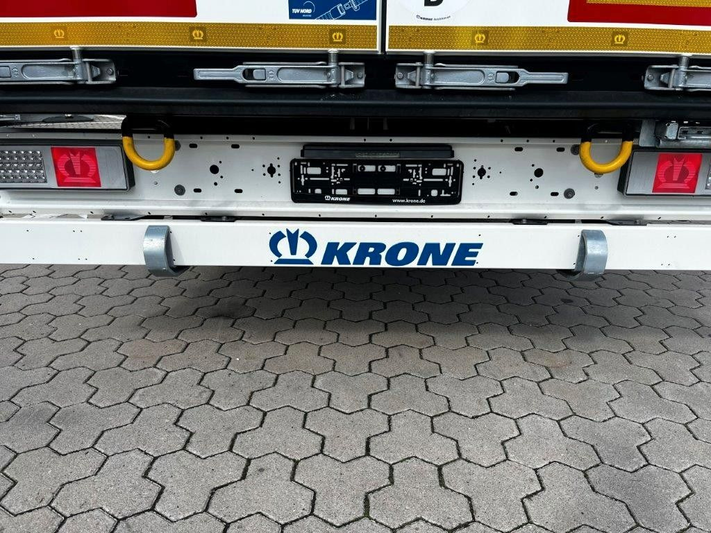 New Closed box semi-trailer Krone SZK 18 Koffer Event Mega-Koffer 2.900 mm Höhe: picture 6