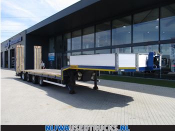 Wielton 4-assige Semi-dieplader  - Low loader semi-trailer