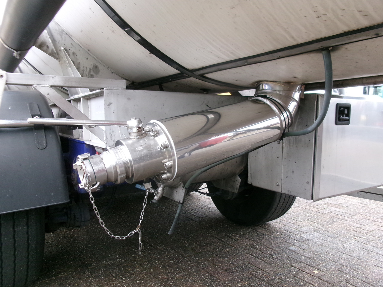 Tank semi-trailer for transportation of chemicals Parcisa Chemical tank inox L4BH 34.3 m3 / 4 comp / ADR 17/05/24: picture 16