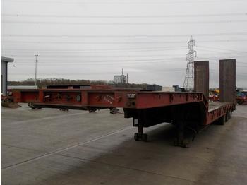 Low loader semi-trailer SDC Tri Axle Step Frame Low Loader Trailer, Hydraulic Ramps: picture 1
