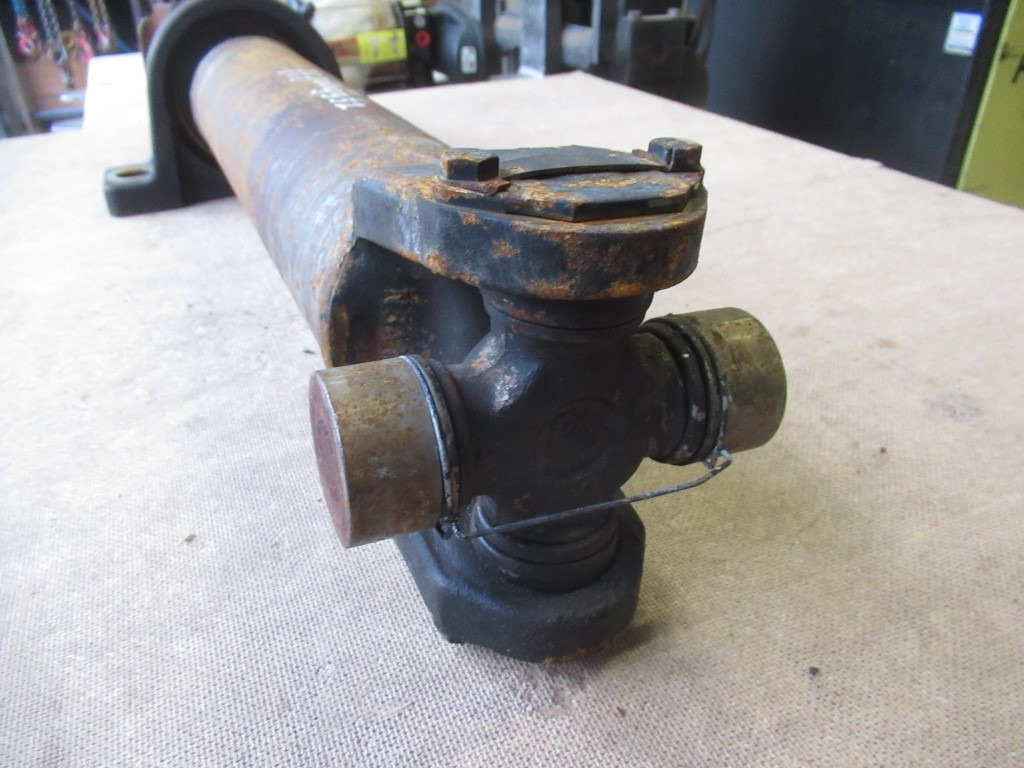 Drive shaft for Construction machinery Caterpillar 962M -: picture 3