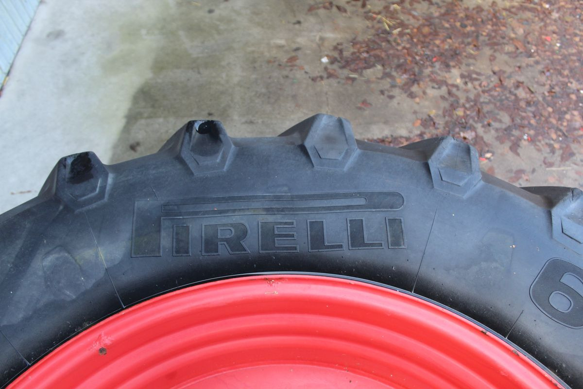 Wheel and tire package for Farm tractor Fendt 818 Kompletträder 30 und 42 Zoll: picture 9