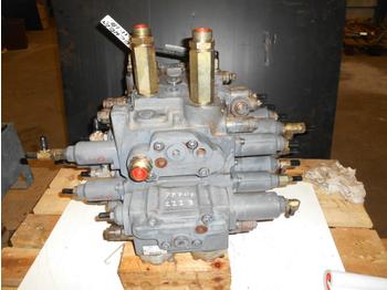 Kawasaki KMX15YC/B33071A-10 - Hydraulic valve