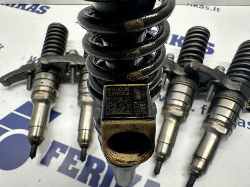 Engine and parts for Truck Iveco Stralis EURO 5 injectors: picture 3