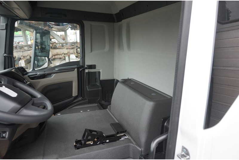 Cab and interior for Truck MAN TG3 EURO6 NN CABINE NEW: picture 5