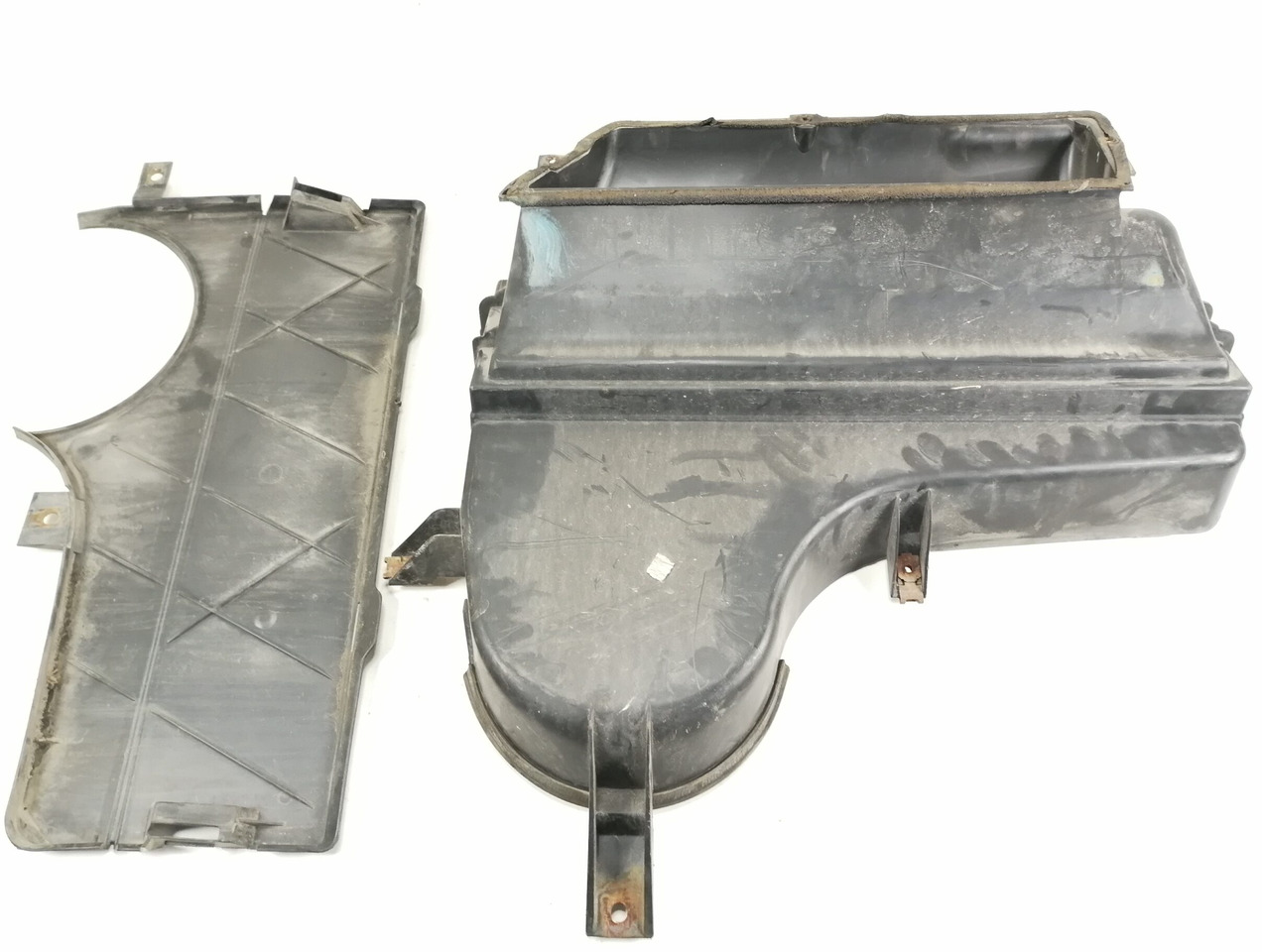 Universal part for Truck MB Salongi õhufiltri korpus A9738360240: picture 6