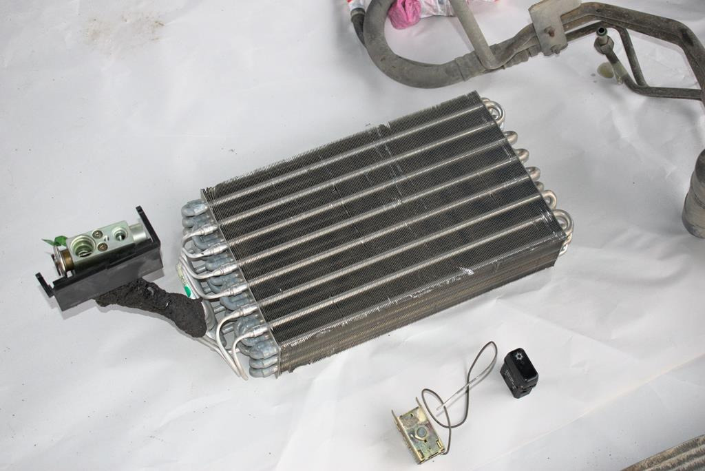 A/C part for Truck MERCEDES-BENZ ATEGO 815: picture 5