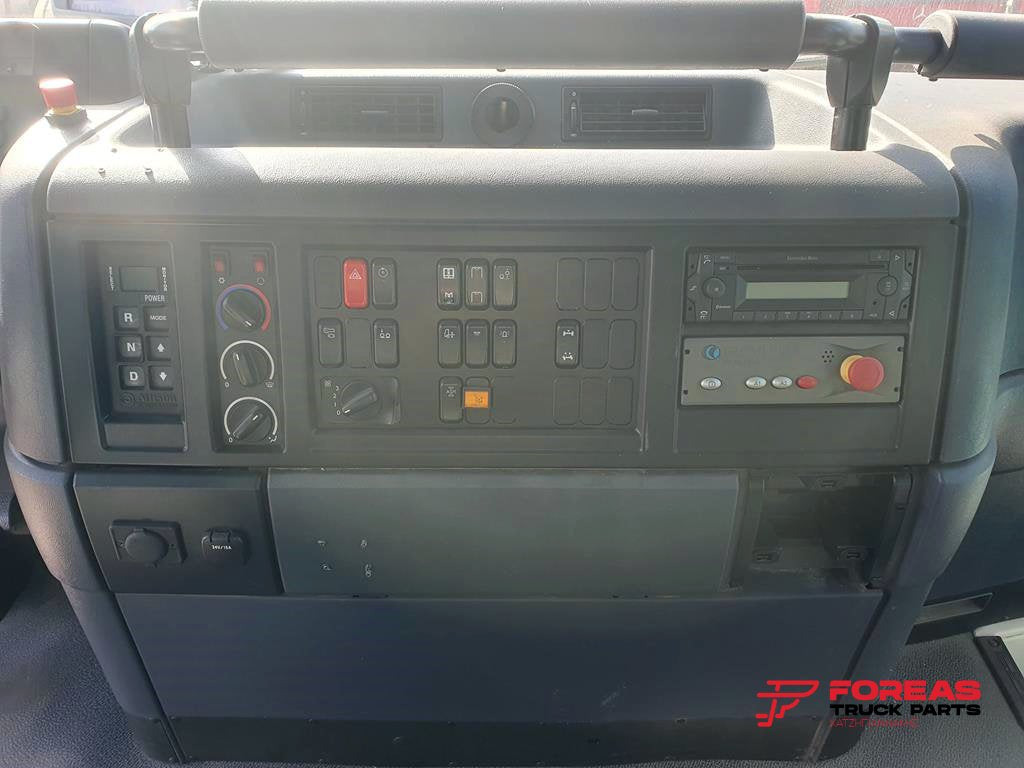 Cab for Truck MERCEDES-BENZ ECONIC 2633: picture 12