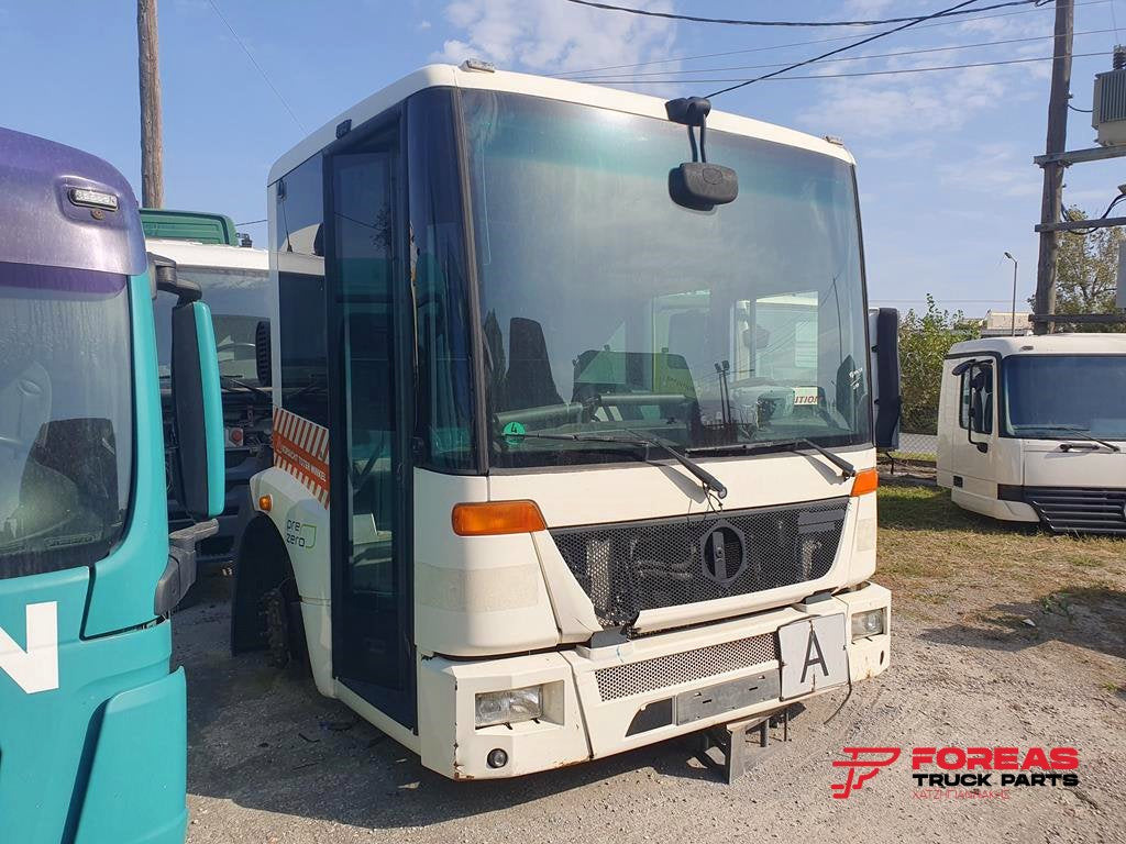 Cab for Truck MERCEDES-BENZ ECONIC 2633: picture 2