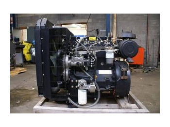 Engine for Agricultural machinery PERKINS Regeneracja Serwis Naprawa Remont 3.144 , 3.152 , 4.107 , 4.108 , 4.165 , 4.203 , 4.212 , 4.230 , 4.236 , 4.428 , 6.306 , 6.354 , 6.372 , 8.510 , 8.540: picture 2