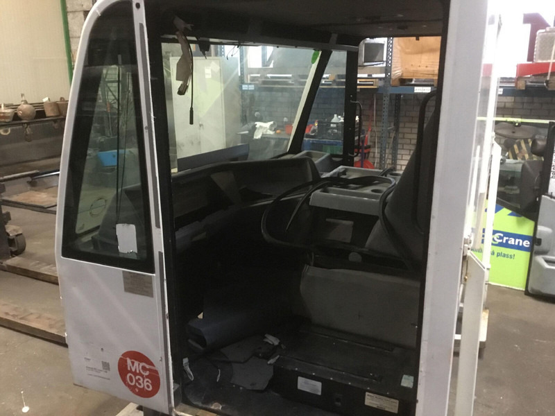 Cab and interior for Crane Terex Demag AC 100 lower cabin: picture 5