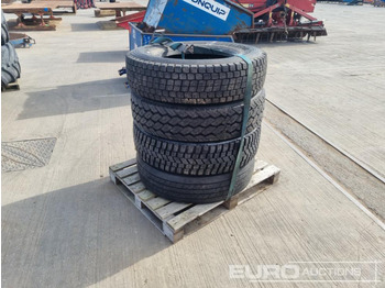  Doublestar 295/80R22.5 Tyre (4 of) - Tire