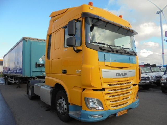 Tractor unit DAF XF 440: picture 3