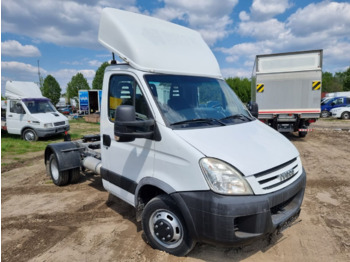 Tractor unit IVECO Daily 50C18: picture 1