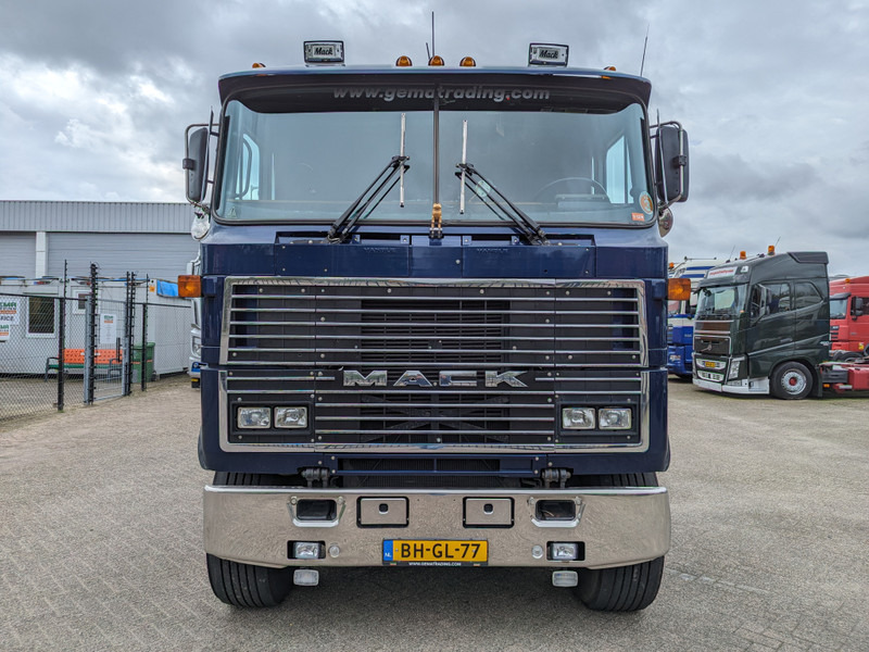 Tractor unit MACK MH613 6x4 Ultra Liner Euro1 - V8 - Manual - PTO - KiepHydrauliek  - Airco - 07/2024APK (T1279): picture 8