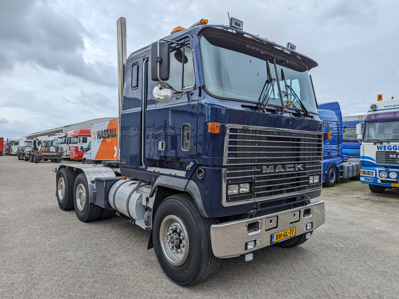 Tractor unit MACK MH613 6x4 Ultra Liner Euro1 - V8 - Manual - PTO - KiepHydrauliek  - Airco - 07/2024APK (T1279): picture 3