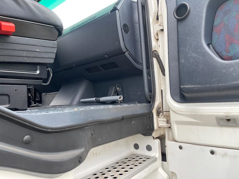 Tractor unit Mercedes-Benz Actros 1840 3 pedals: picture 18