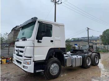 Tractor unit SINOTRUK HOWO