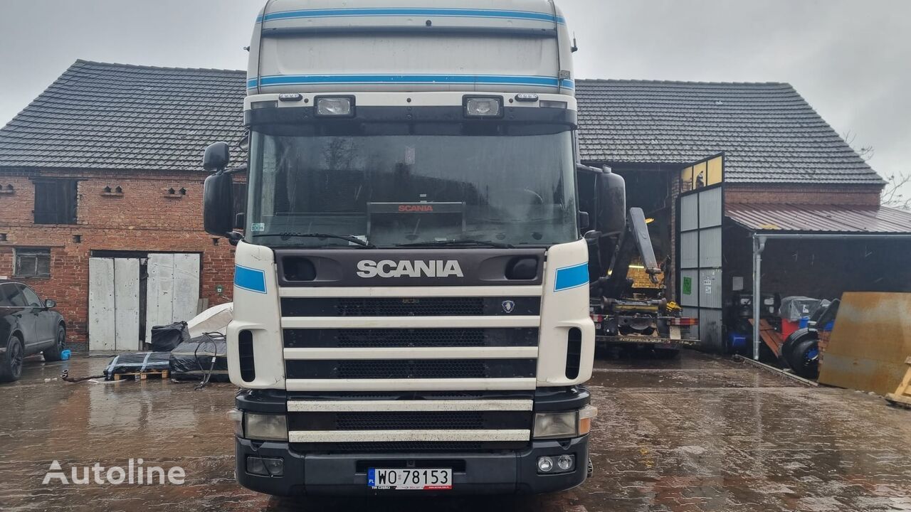 Tractor unit Scania L124: picture 3