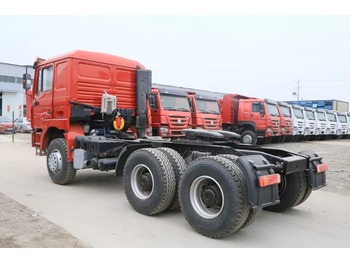 Tractor unit Shacman 6x4 drive 10 wheels tractor truck China used rig: picture 4