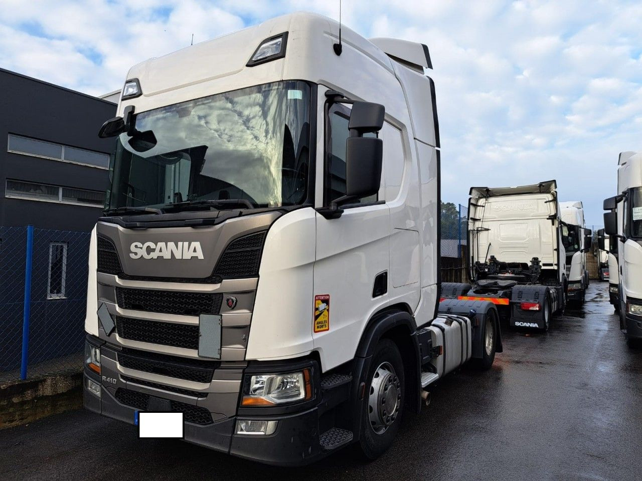 Tractor unit UVES05240022: picture 3